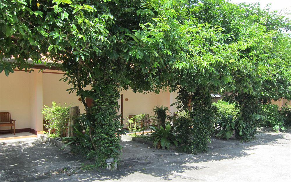 Oasis Resort Krabi Exterior photo